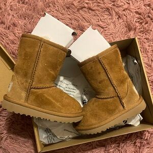 Toddler classic Ugg boots
